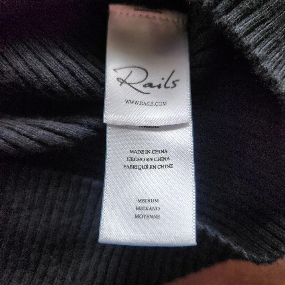 Rails womens black